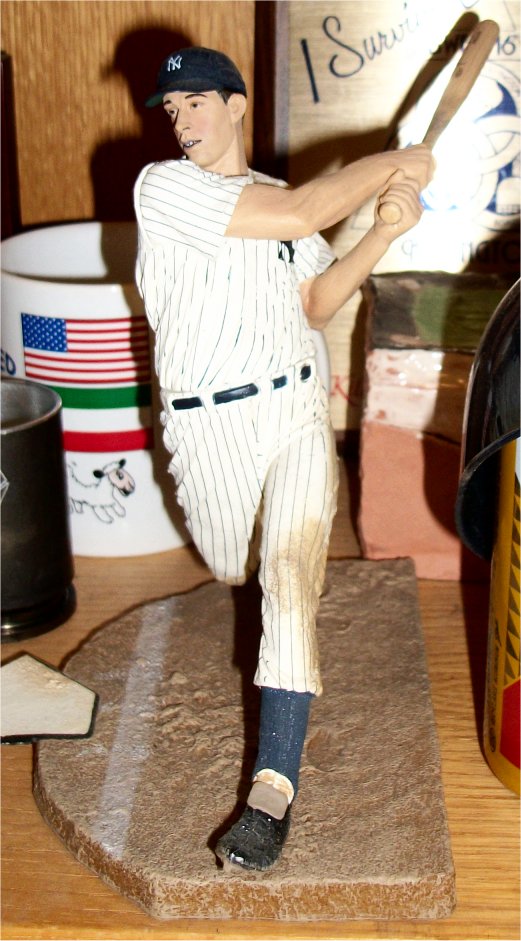 Joe DiMaggio (HOF) - MLB New York Yankees